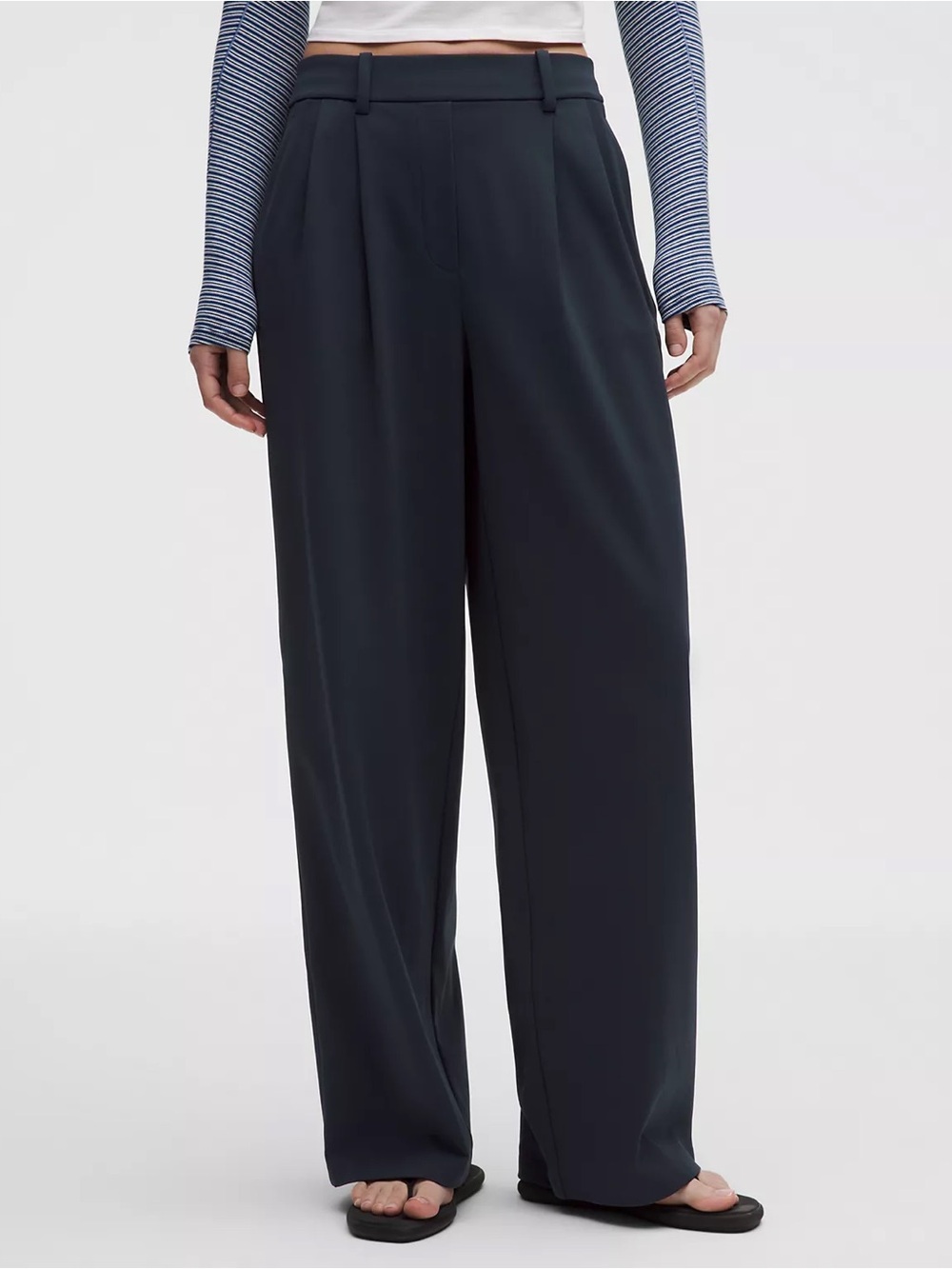 Lululemon Day Drift Trousers in Navy